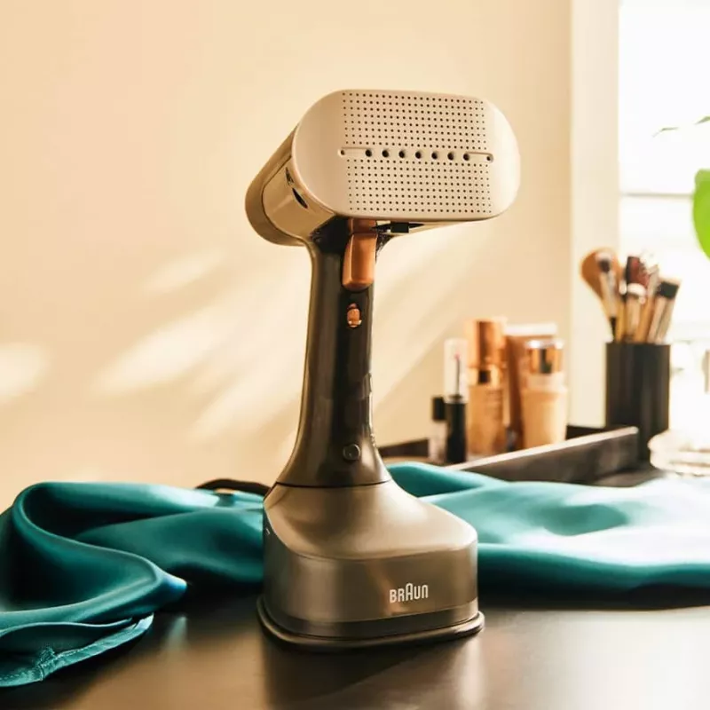 Braun QuickStyle 7 GS7077BK rokas tvaikonis apģērbiem