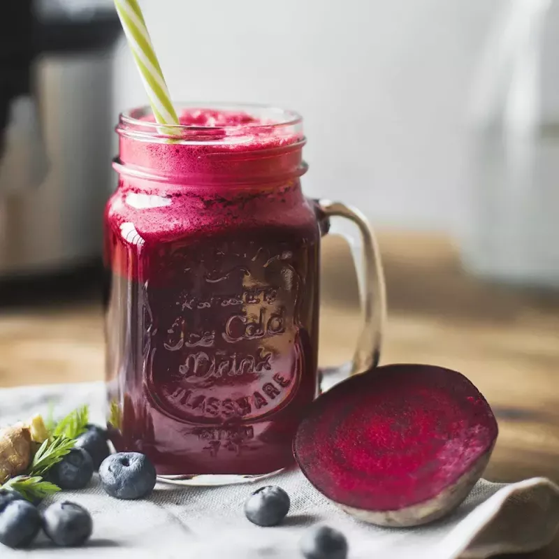 Centrbēdzes sulu spiede Gastroback Vital Juicer Pro