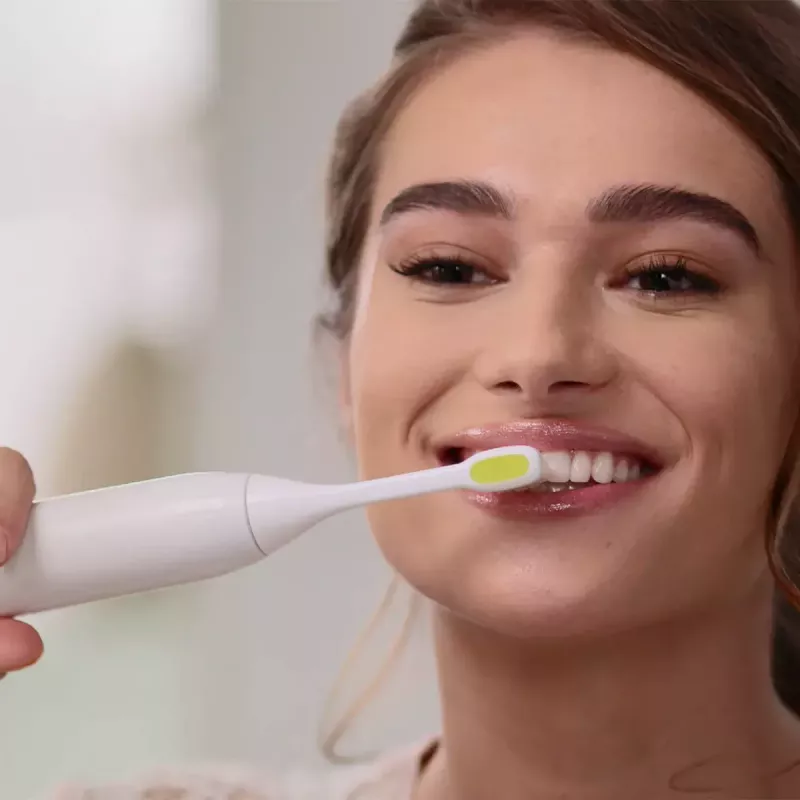 Vibrējošā zobu birste Silk'n ToothWave - balta