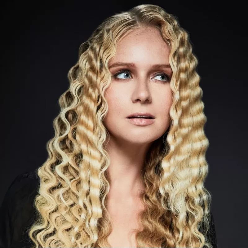 Revamp Progloss Deep Beach Waver Teksturizējošais gludeklis Silts melns 3 m
