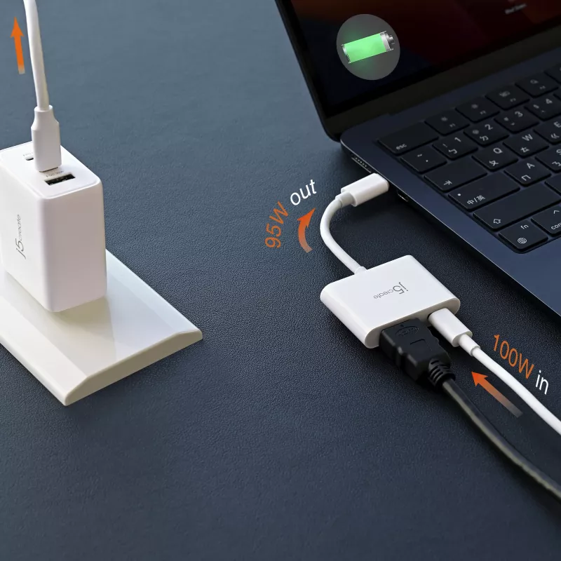j5create JCA152 USB-C® uz 4K HDMI™ adapteris ar jaudas piegādi, melns