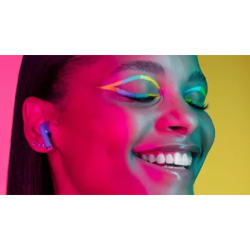 Music Sound Swag SWAG ir kapsulas formas Bluetooth austiņas, pieejamas daudzos košos, supermodernos toņos.