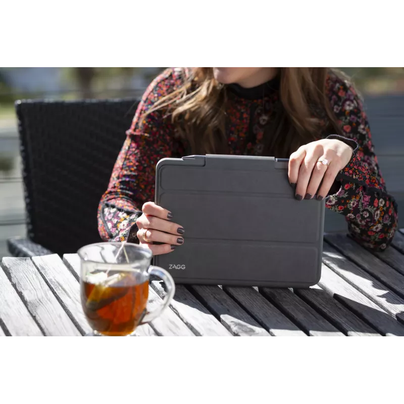 ZAGG tastatūra Pro Keys ar skārienpaliktni-Apple-iPad 10.2-Melns/Pelēks-Vācu