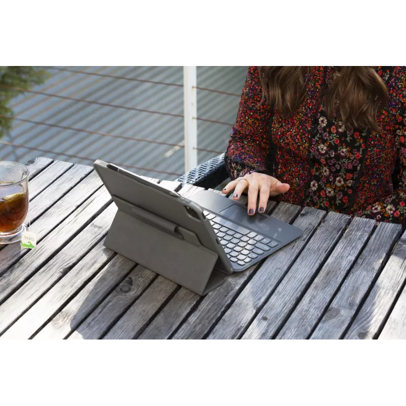ZAGG tastatūra Pro Keys ar skārienpaliktni-Apple-iPad 10.2-Melns/Pelēks-Vācu