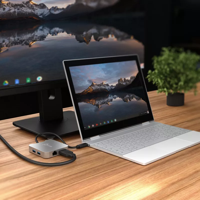 j5create JCD391 4K60 Elite USB-C® PD vairāku pieslēgvietu adapteris, sudraba krāsa