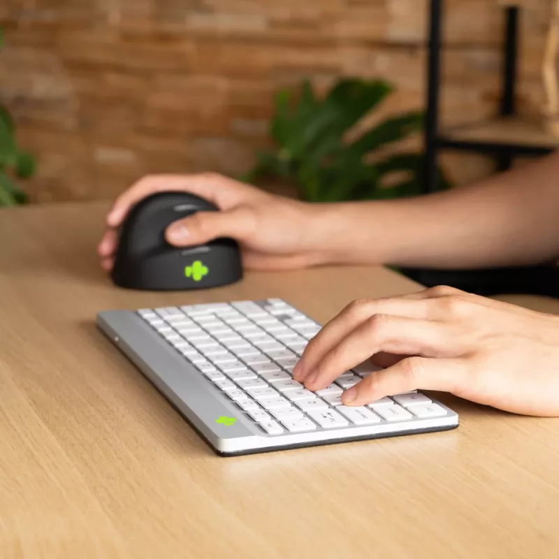 R-Go Tools ergonomiskā tastatūra R-Go Compact Break, kompakta tastatūra ar pārtraukuma programmatūru, QWERTZ (DE), Bluetooth, balta