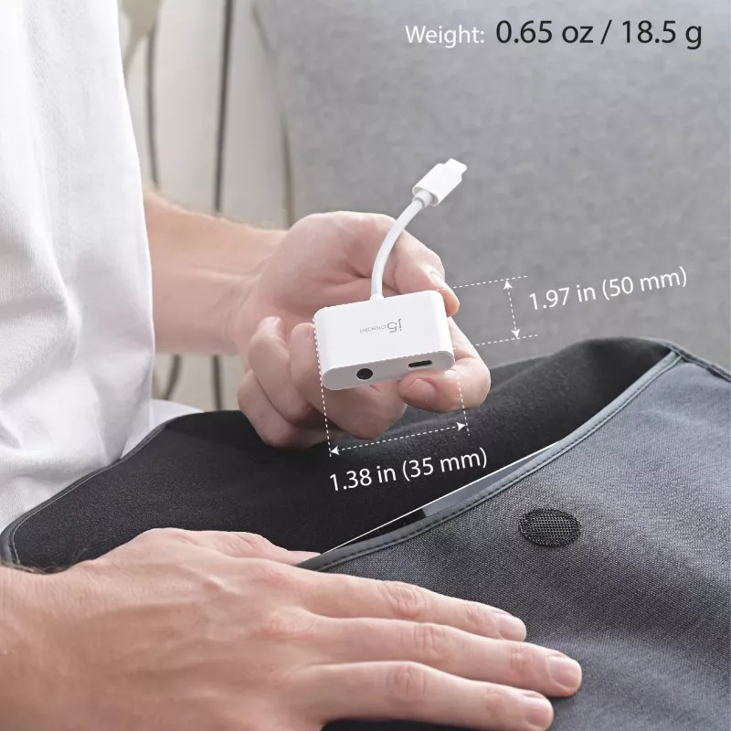 j5create JCA122 USB-C® uz 3,5 mm audio adapteris ar strāvas piegādi, melns