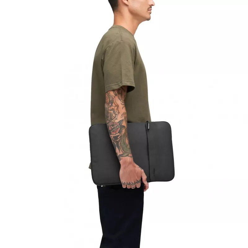 Incase Crosstown uzmava ar Woolenex 16 collu klēpjdatoram