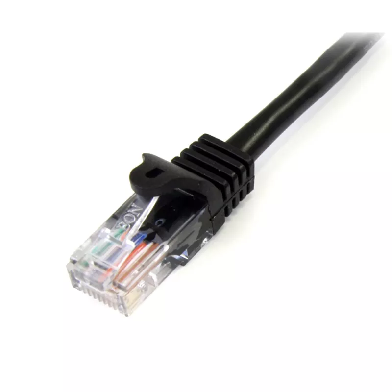 StarTech.com Cat5e komutācijas kabelis ar aizķeršanās novēršanas RJ45 savienotājiem - 3m, melns