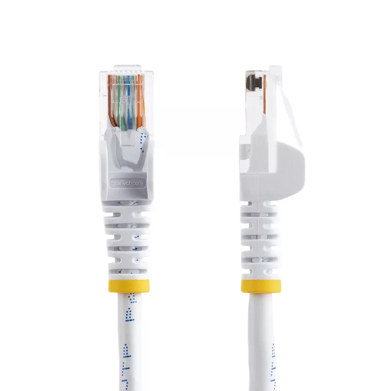 StarTech.com Cat5e Ethernet komutācijas kabelis ar Snagless RJ45 savienotājiem - 7 m, balts