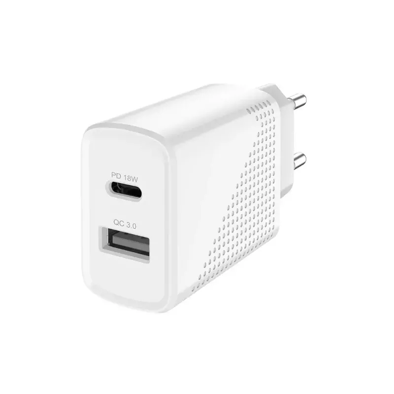 Iekštelpu lādētājs SAVIO LA-04 USB Type-A un Type-C, 18W, PD 3.0 ātrā uzlāde, 2x USB-A + 1x USB-C, 100–240V, balts