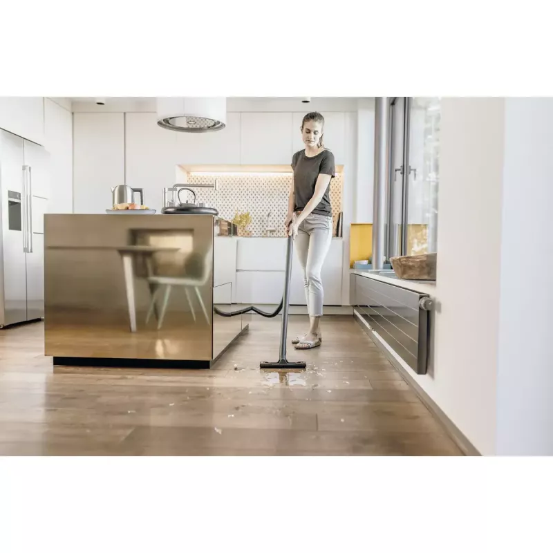 Mucas putekļsūcējs Karcher KWD 3 V-17/4/20/F — 17 L, 1000 W, sausā un mitrā tīrīšana, 2 m šļūtene