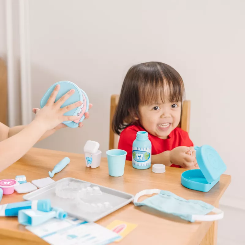 Rotaļlietu zobārsta komplekts Spinmaster Melissa & Doug Super Smile Dentist, piemērots no 3 gadiem, daudzkrāsains