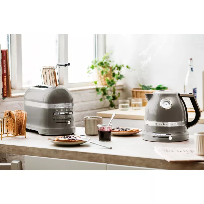 Elektriskā tējkanna KITCHENAID 5KEK1522EMS — 1,5 L, 2400 W, nerūsējošais tērauds, 7 temperatūras iestatījumi