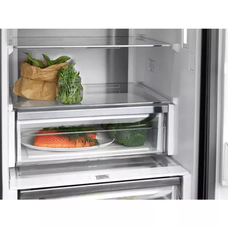 Electrolux LNT7ME36K2 ledusskapis ar saldētavu, 367 l (ledusskapis 266 l, saldētava 101 l), apakšējā saldētava, No Frost, enerģijas klase E, melns