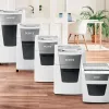 Papīra smalcinātājs LEITZ IQ Autofeed Small Office50 P4 — mikro griezums 4x28 mm, 50 lokšņu automātiskā padeve, 22 cm ieplūde, 20 L tvertne