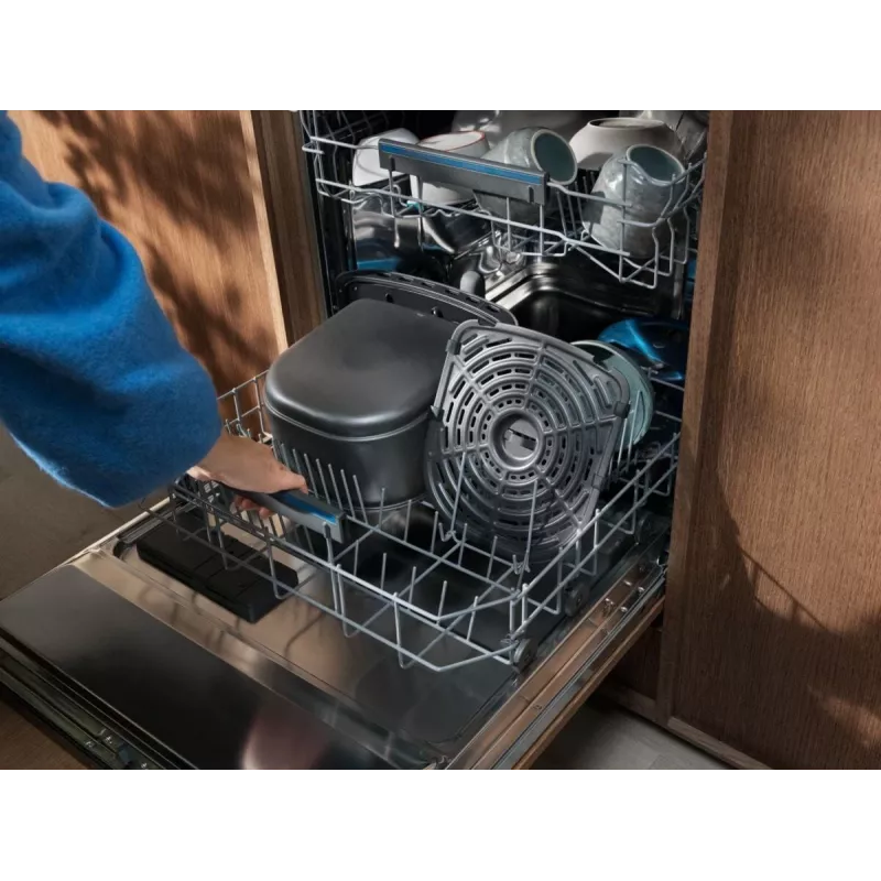 Electrolux EAF7SB atsevišķi stāvoša 6,9 L karstā gaisa fritieris 1700 W melnā krāsā