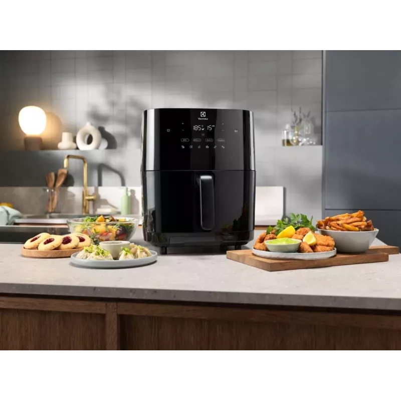 Electrolux EAF7SB atsevišķi stāvoša 6,9 L karstā gaisa fritieris 1700 W melnā krāsā