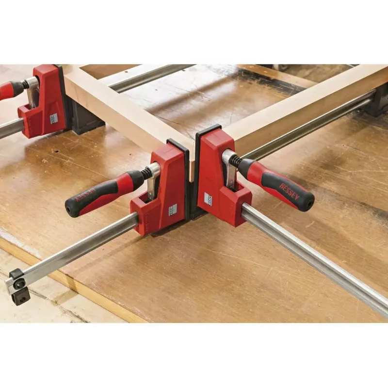 Bessey korpusa skava REVO KRE 1250/95 (modelis KRE125-2K) - regulējama 1250 mm stienis, 95 mm dziļums