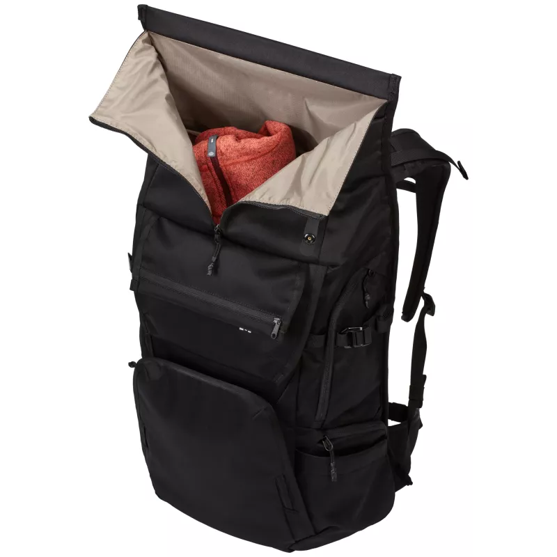 Thule Covert TCDK232 mugursoma, melna