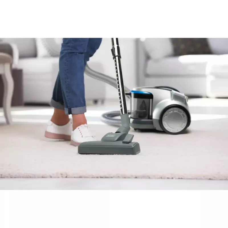 Cilindriskais putekļsūcējs Black & Decker BXVML700E — 700 W, 2 L putekļu tvertne, cikloniskā filtrācija, EPA filtrs, gumijas riteņi