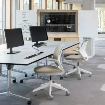 Portatīvā monitora paliktnis MACLEAN MC-948 13–32 collu ekrāniem, regulējams augstums un leņķis, melns, 370×235×100 mm, 20 kg kravnesība