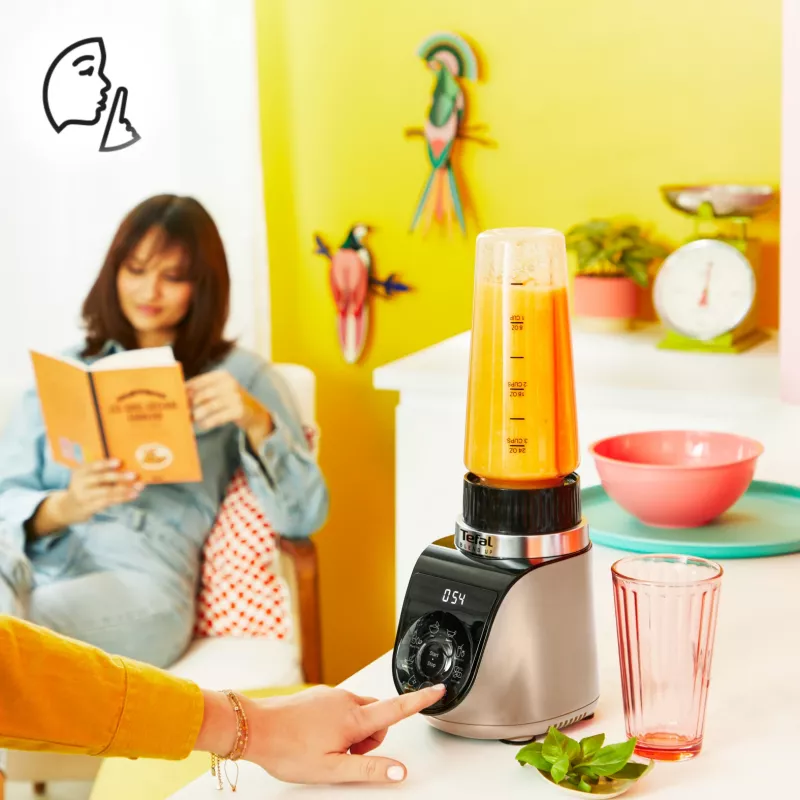 Galda blenderis Tefal Blend Up BL190AF0 — 0,85 L bļoda, 1000 W, 6 asmeņu Powelix, impulsa režīms, ledus smalcināšana (Caurspīdīgs/Melns/Bēšs)