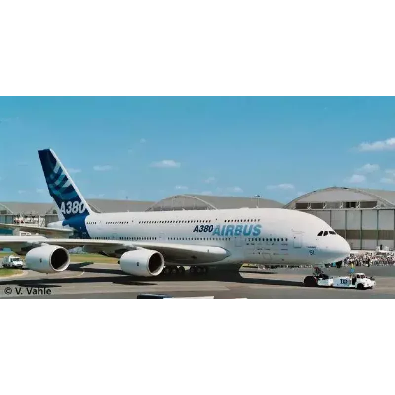 Modeļa komplekts Revell Airbus A 380 Design jaunā krāsojumā pirmais lidojums