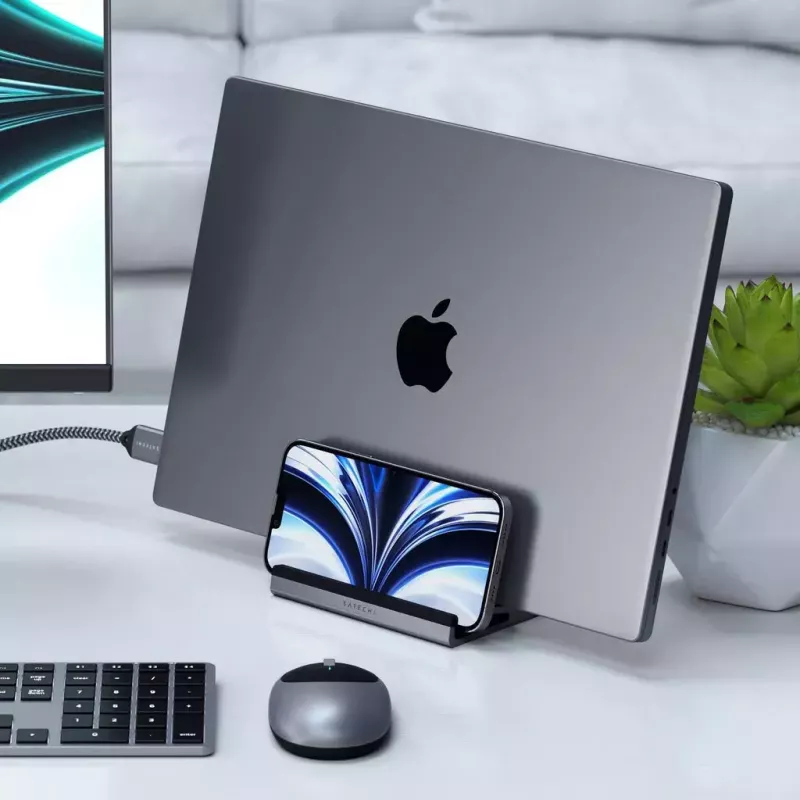 Klēpjdatora un planšetdatora statīvs Satechi ST-ADVSM sudraba krāsā, saderīgs ar MacBook Pro