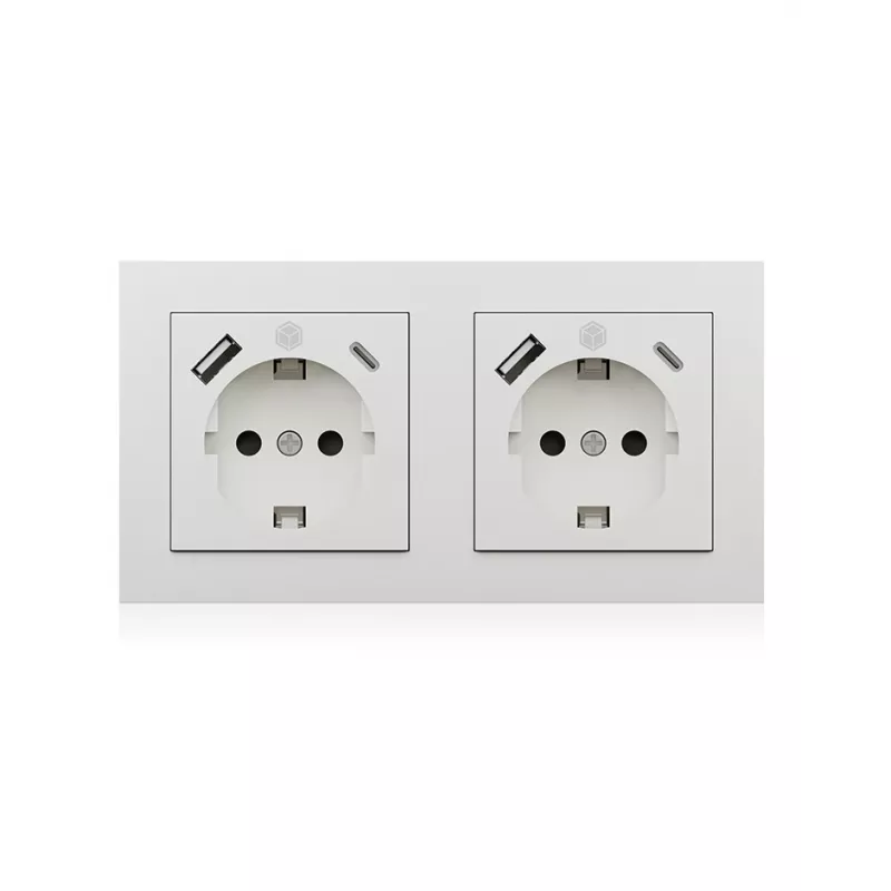 ICY BOX IB-MPS4200W-PD kontaktligzda F tips + USB A + USB C balta