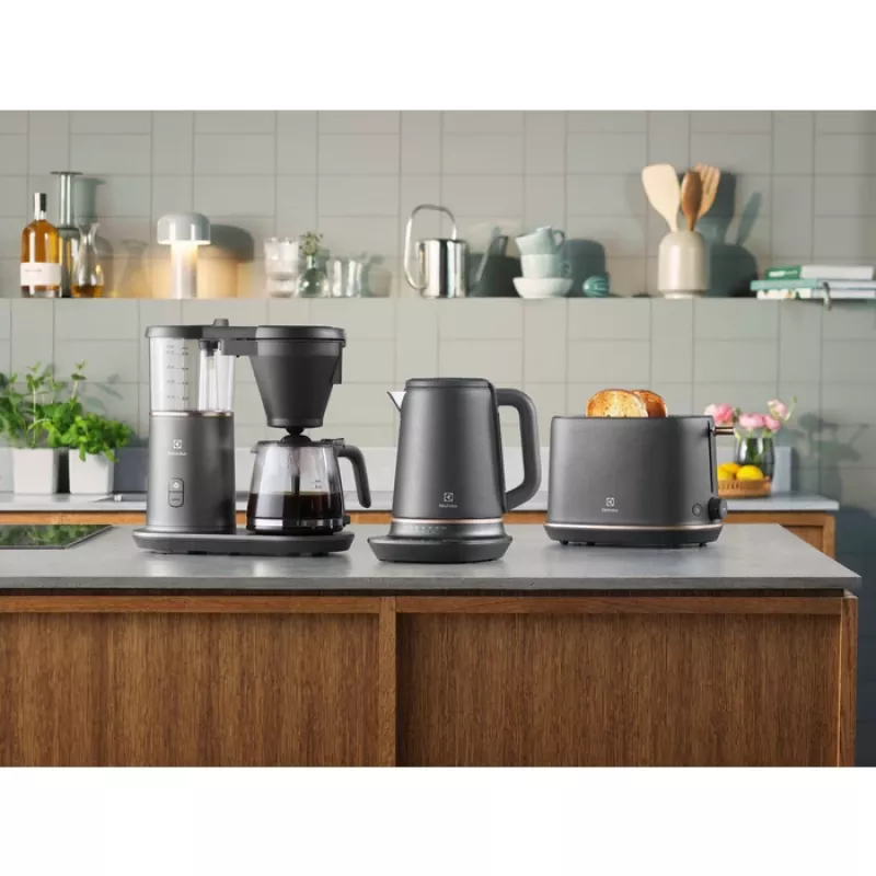 Tosteris Electrolux E7T1-6BP 2 šķēles 980 W Melns