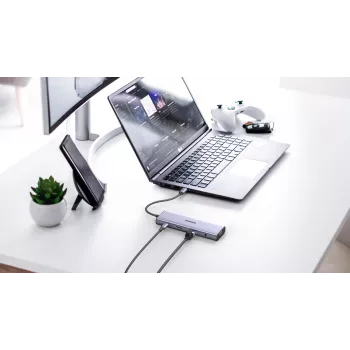 Ugreen Revodok 10 vienā USB-C centrmezgls UGREEN 15601 10 pieslēgvietu 4K HDMI