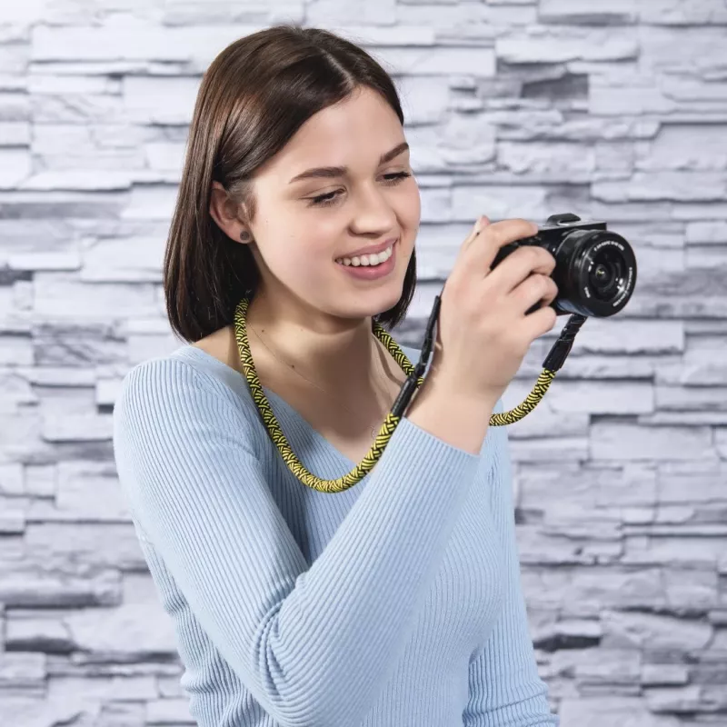 Hama Braid 120 siksna digitālajai kamerai neilons melna, dzeltena