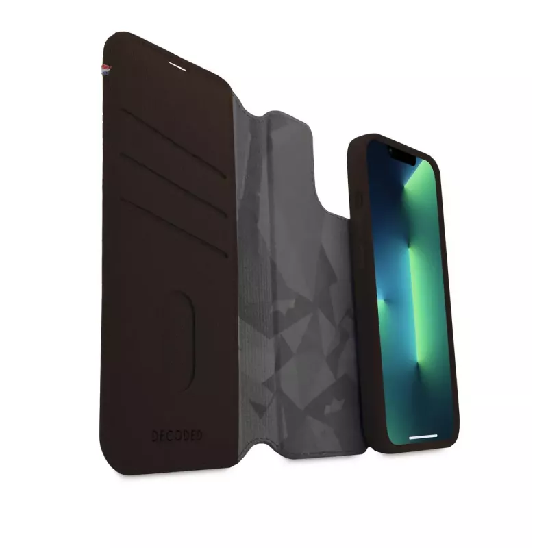 Wallet case Decoded iPhone 14 Plus Brown 6.7 inch 3 card pockets