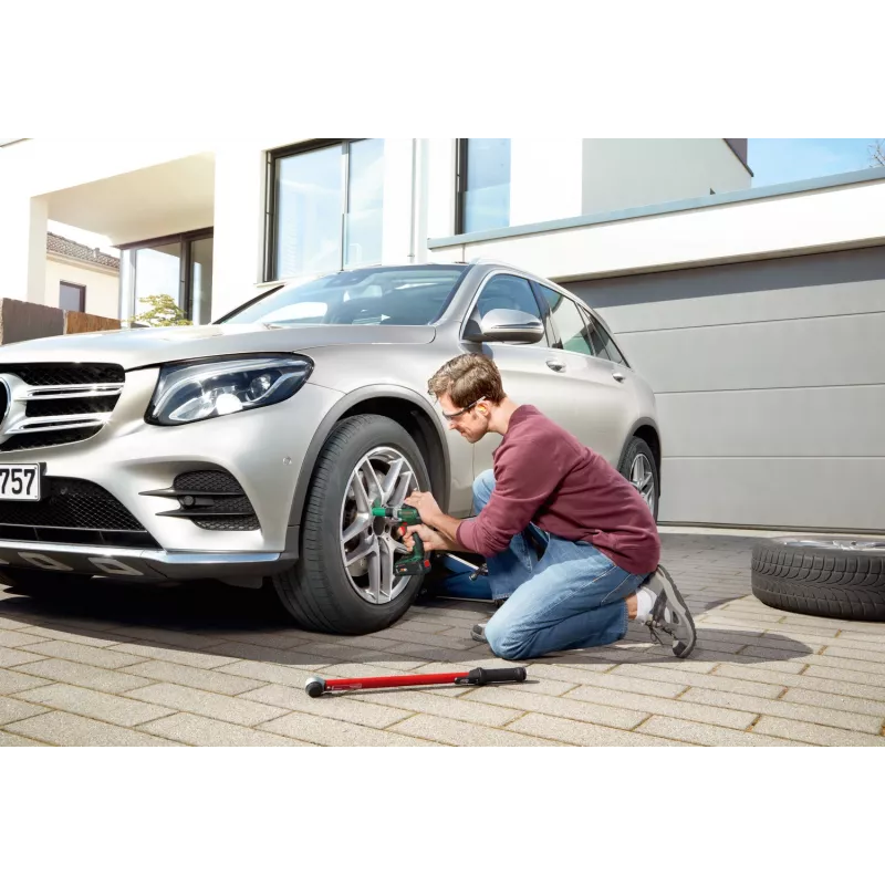 Bosch UniversalImpactDrive 18V-350 (Tikai instruments + sešstūra adapteris + 3 uzgriežņi 17, 19, 21 mm)