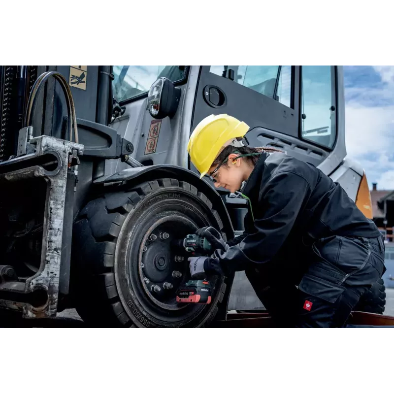 Triecienuzgriežņatslēga Metabo SSW 18 LTX 800 BL 1/2 collas 800 N⋅m 18 V
