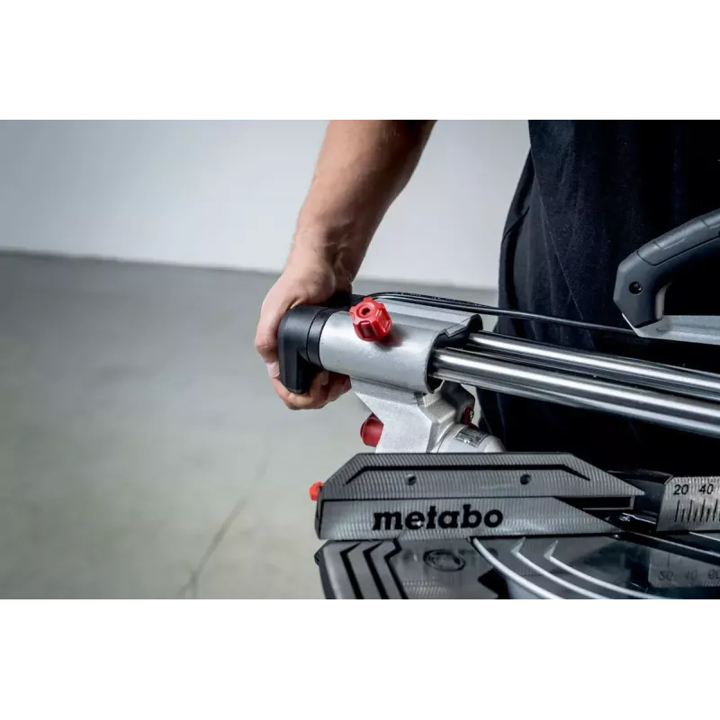 Zāģis Metabo KGS 216 M SET