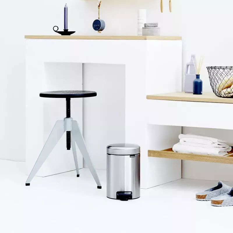 Pedāļa tvertne Brabantia newIcon Round Brushed steel