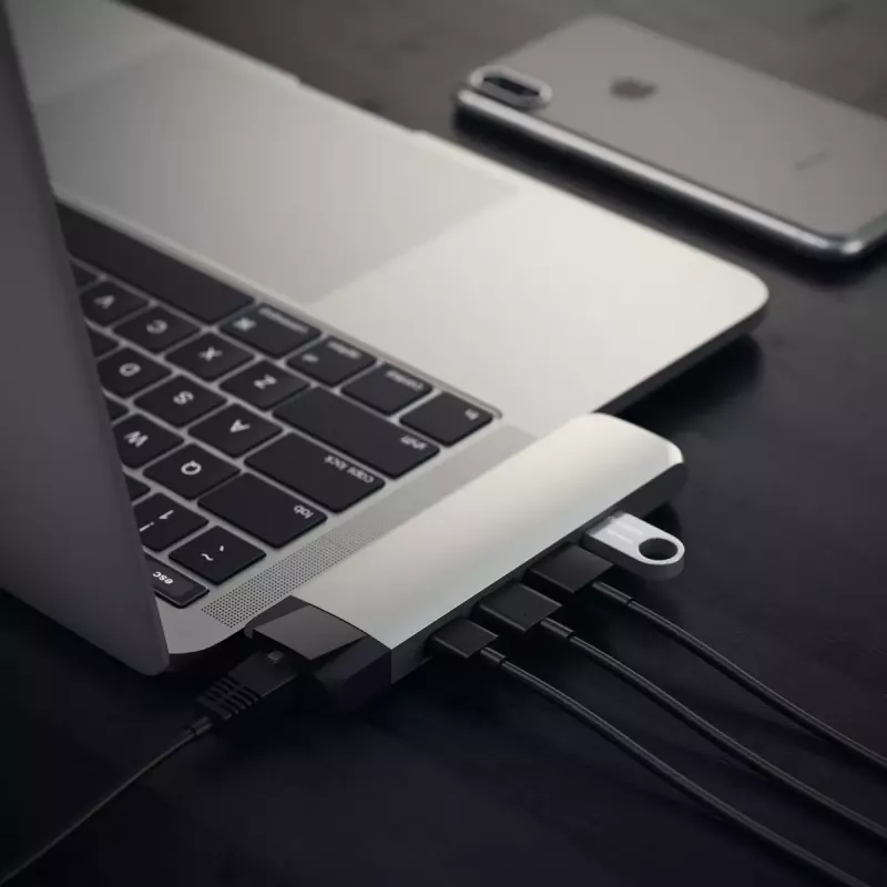 Laptopu dokstacija Satechi ST-TCPHES