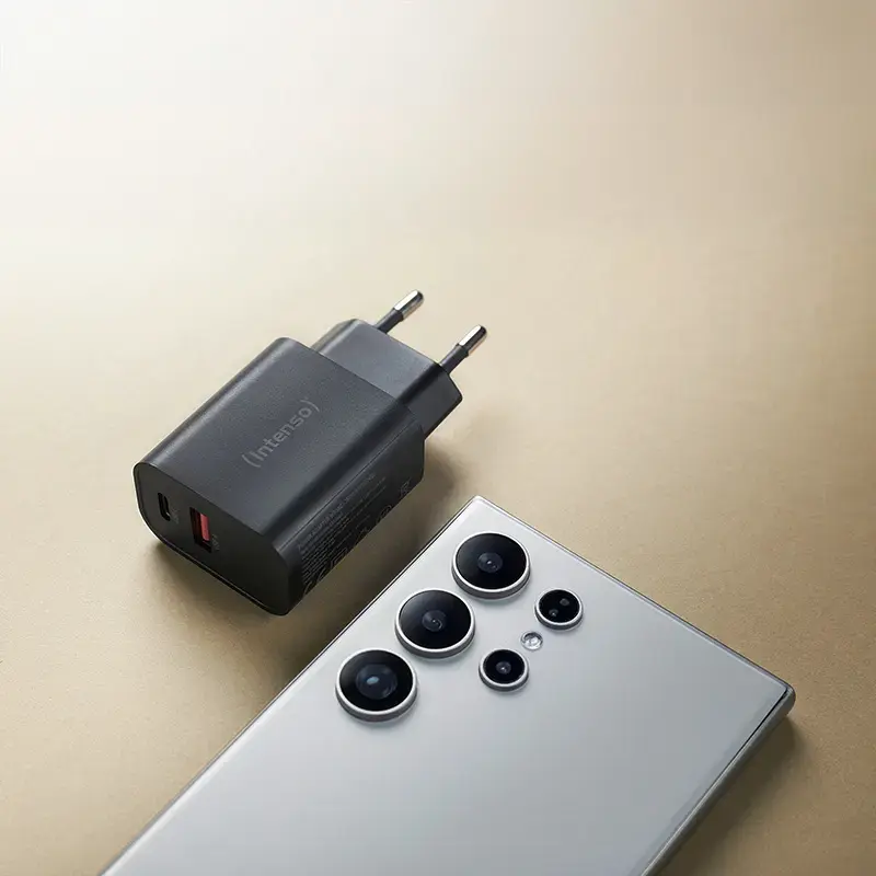Strāvas adapteris Intenso W30AC 30 W USB-A USB-C Melns
