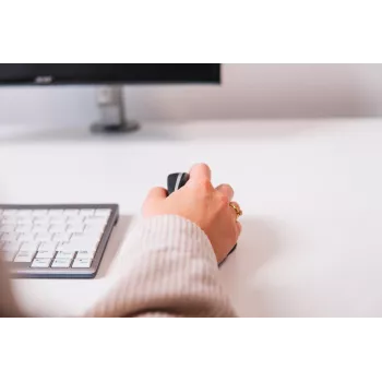 BakkerElkhuizen Oyster vadu pele, abpusēja, vertikāls dizains, lāzera, USB Type-A, 1200 DPI, melna, sudraba