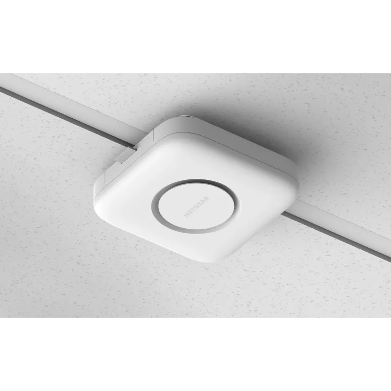 Bezvadu piekļuves punkts Netgear WBE718 — Trīsjoslu 2.4/5/6 GHz, 9400 Mbps, PoE, 1x 2.5GbE, balts