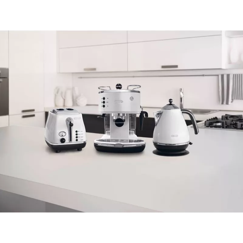 Espresso kafijas automāts De’Longhi ECO 311.W — manuāls 15 bāri, 1,4 l ūdens tvertne, 2 krūzēm, sildīšanas funkcija, darbvirsmai