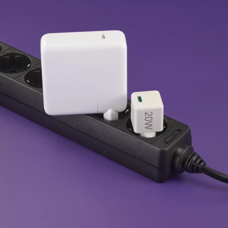 Iekštelpu lādētājs Hama 00201980 ātrā uzlāde balts USB Type-C