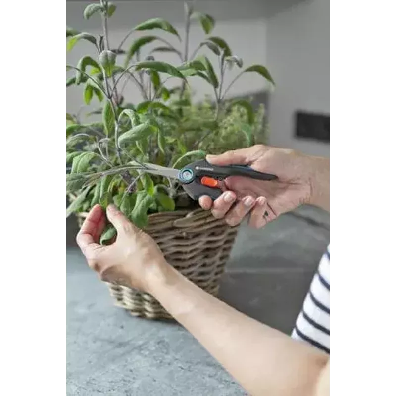 Bypass tipa atzarošanas šķēres Gardena 12212-36 Zili pelēka plastmasa