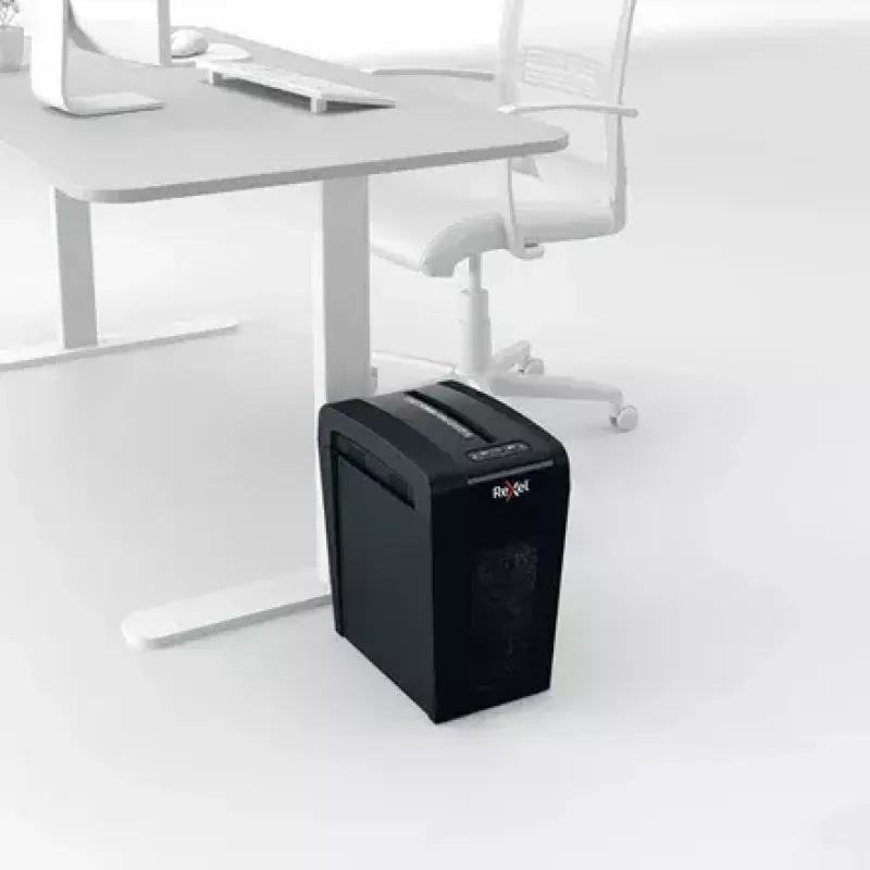 Rexel Secure X10-SL Whisper-Shred šķērsgriezuma papīra smalcinātājs P4