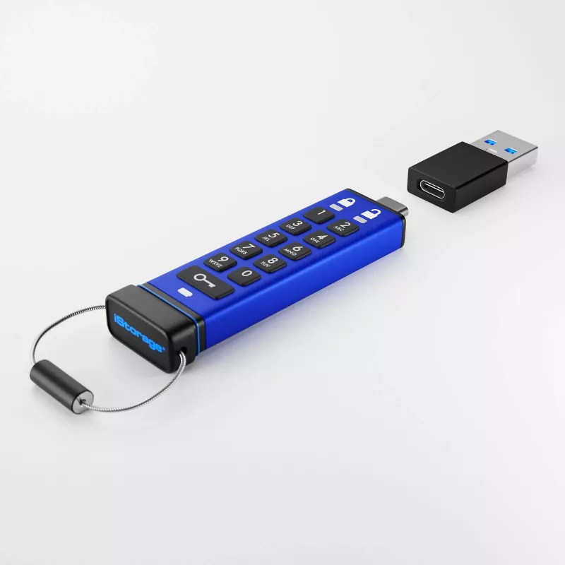 iStorage datAshur PRO+C 32GB | FIPS 140-3 Level 3 sertificēts | Drošs USB Type-C disks | AES-XTS 256 bitu aparatūras šifrēšana | PIN aizsardzība | Iekļauts Type C-A adapteris