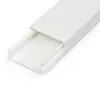 StarTech.com ciets kabeļu pārvaldības kanāls ar līmlenti un vāku, 1-1/4 collas (32 mm) P x 3/8 collas (11 mm) A - 3 pēdu (1 m) garums, PVC tīkla/strāvas vadu slēptuve/sienas vadu vadukts, maks. 12 kabeļi, UL sertificēts