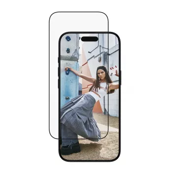 Ekrāna aizsargs PanzerGlass SAFE, paredzēts iPhone 17 Ultra‑Wide Fit ar melnu rāmi