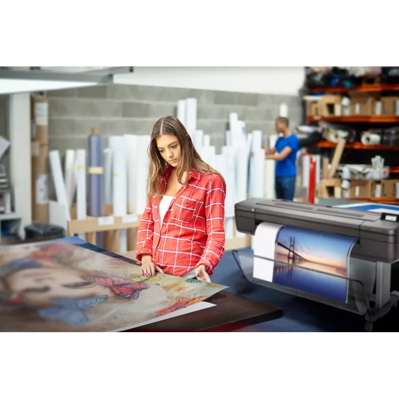 HP Designjet Z9+ 24 collu PostScript printeris
